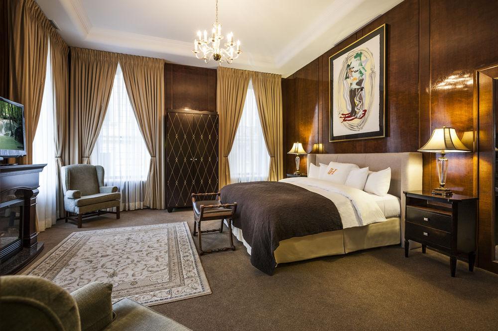 Lhotel Montréal